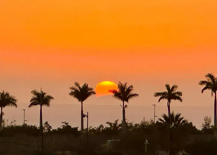 Tenerife Holidays Апартаменти Адехе