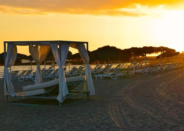 Tenerife Holidays Апартаменти Адехе