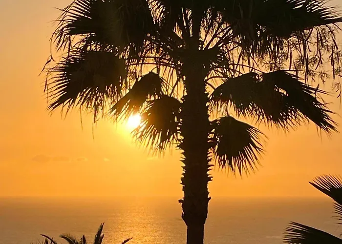 Апартаменти Tenerife Holidays