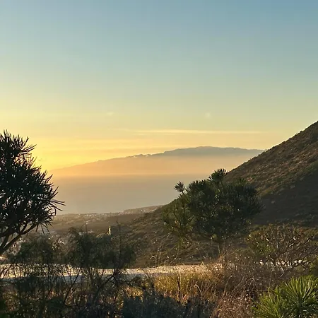 Tenerife Holidays * 아데제